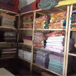 Khadi spinning wheels come to a halt due to inflation and changing preferences.
