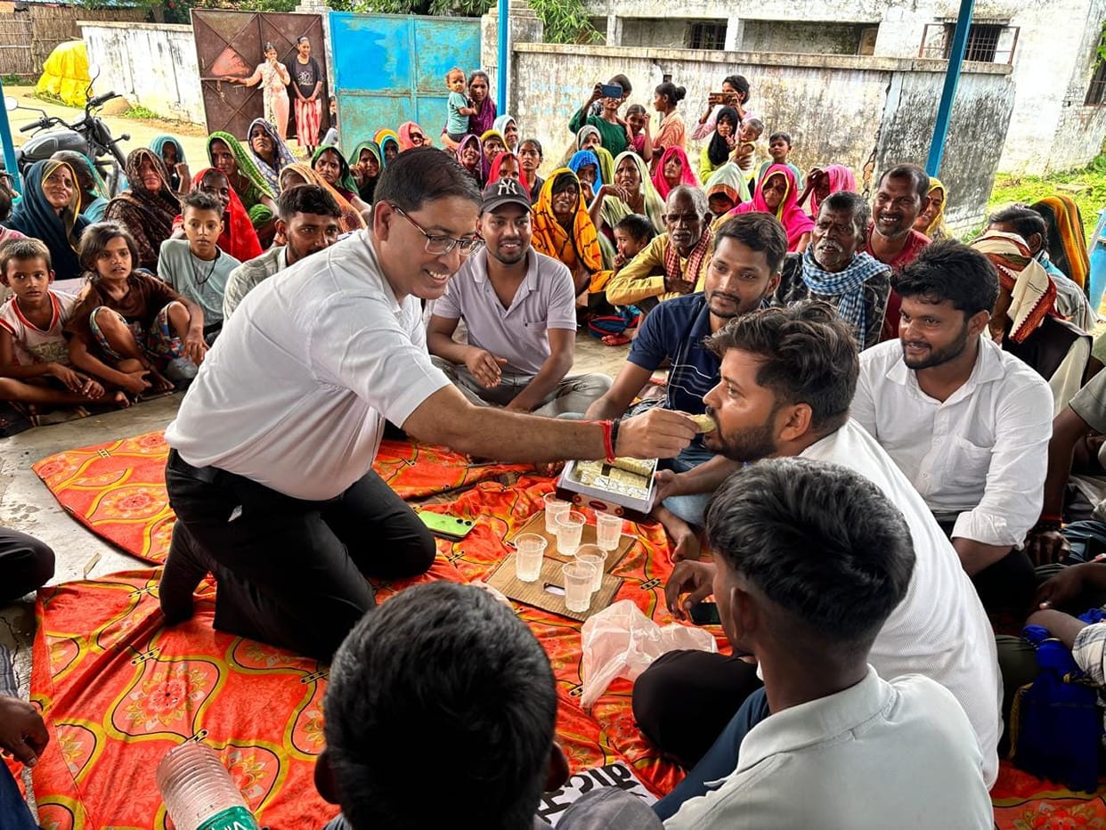 Hunger strike called off following assurance of road construction.