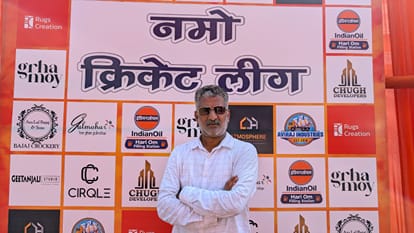 नमो क्रिकेट लीग में कमेंटेटर बने पानीपत के तिलक राज। - सोशल मीडिया
