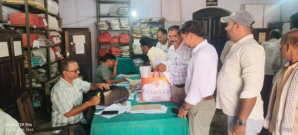Lekhpals boycotted work after surrendering the records of additional circles.