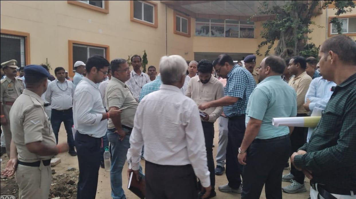 General Manager inspected the Chopan-Chunar rail section; instructions issued to complete the foot overbridge soon.