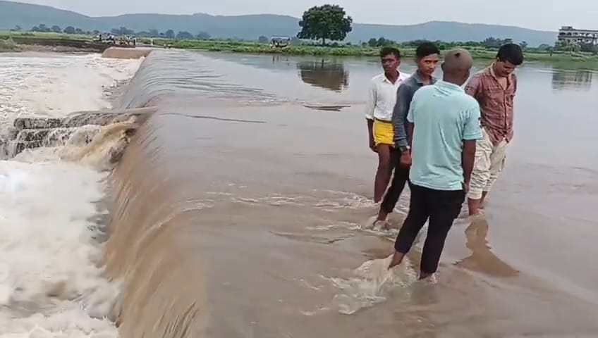 River blocks path in Patha; contact with 12 villages cut off.