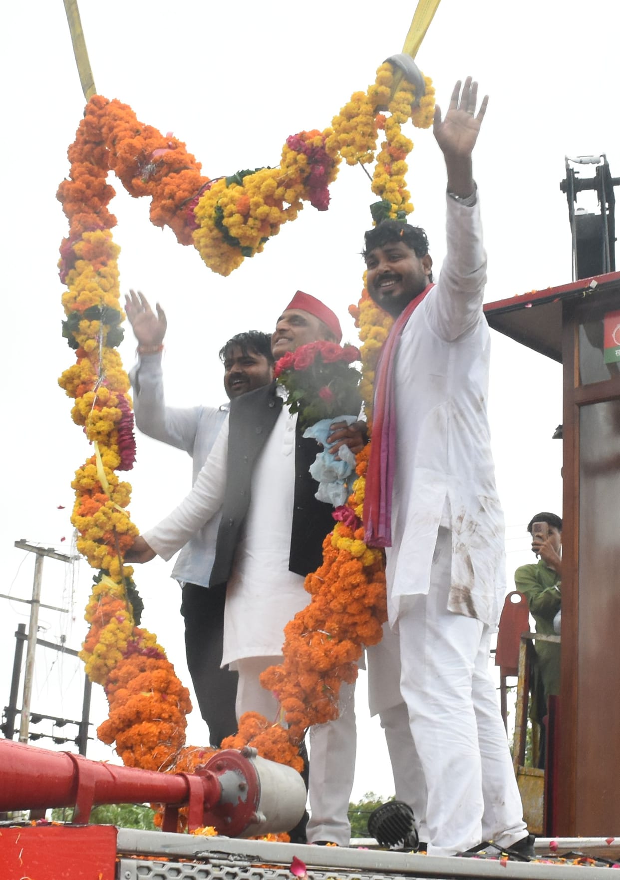 On one side, the victims; on the other, the tormentors: Akhilesh Yadav
