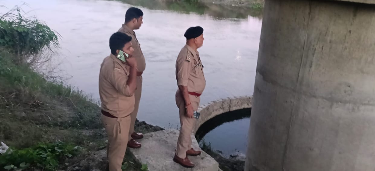 Young woman murdered; body stuffed in a sack and thrown into the Kali River.