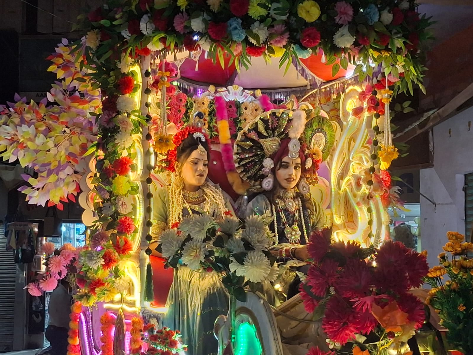 Grand procession taken out on Ganesh Chaturthi