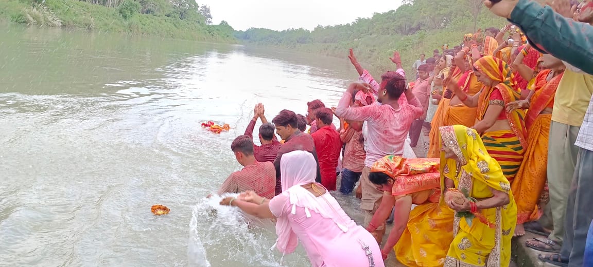 Bappa's farewell with an invitation to return soon.