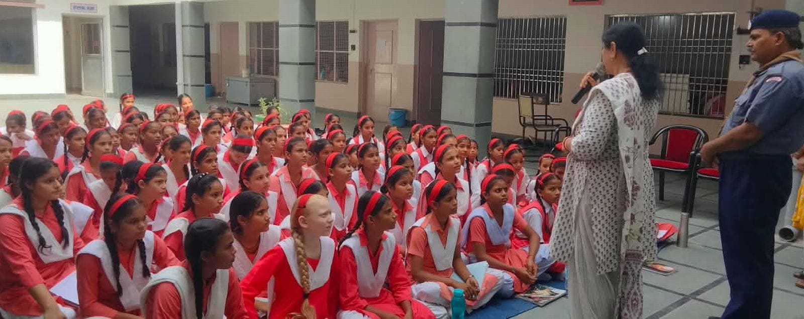 राजाराम महिला इंटर कॉलेज में तीन दिवसीय स्काउट-गाइड प्रशिक्षण शिविर का आयोजन किया गया। स्रोत कॉ