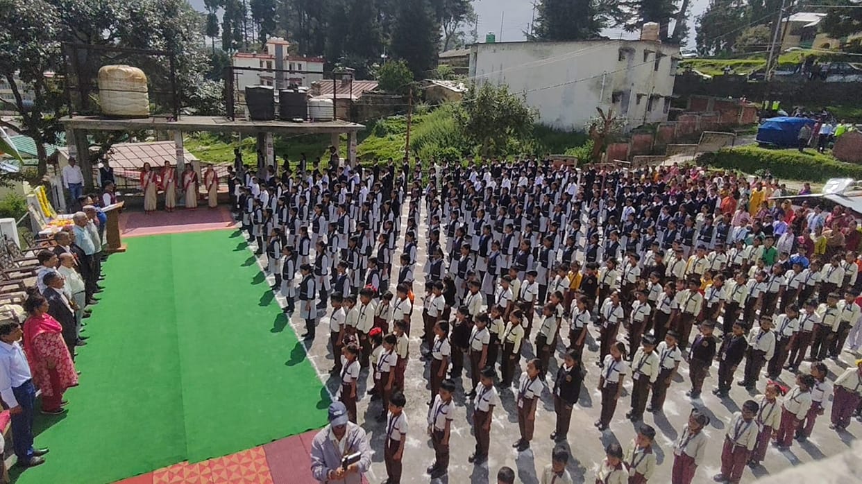 Ranikhet resounded with the collective singing of Vande Mataram.