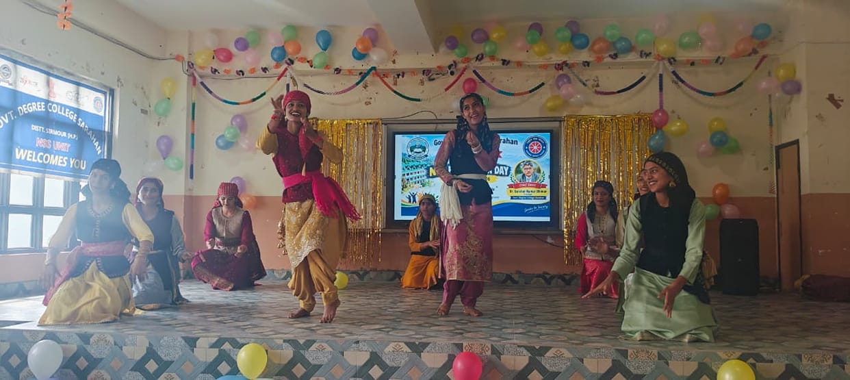 sarnha college students present culture program