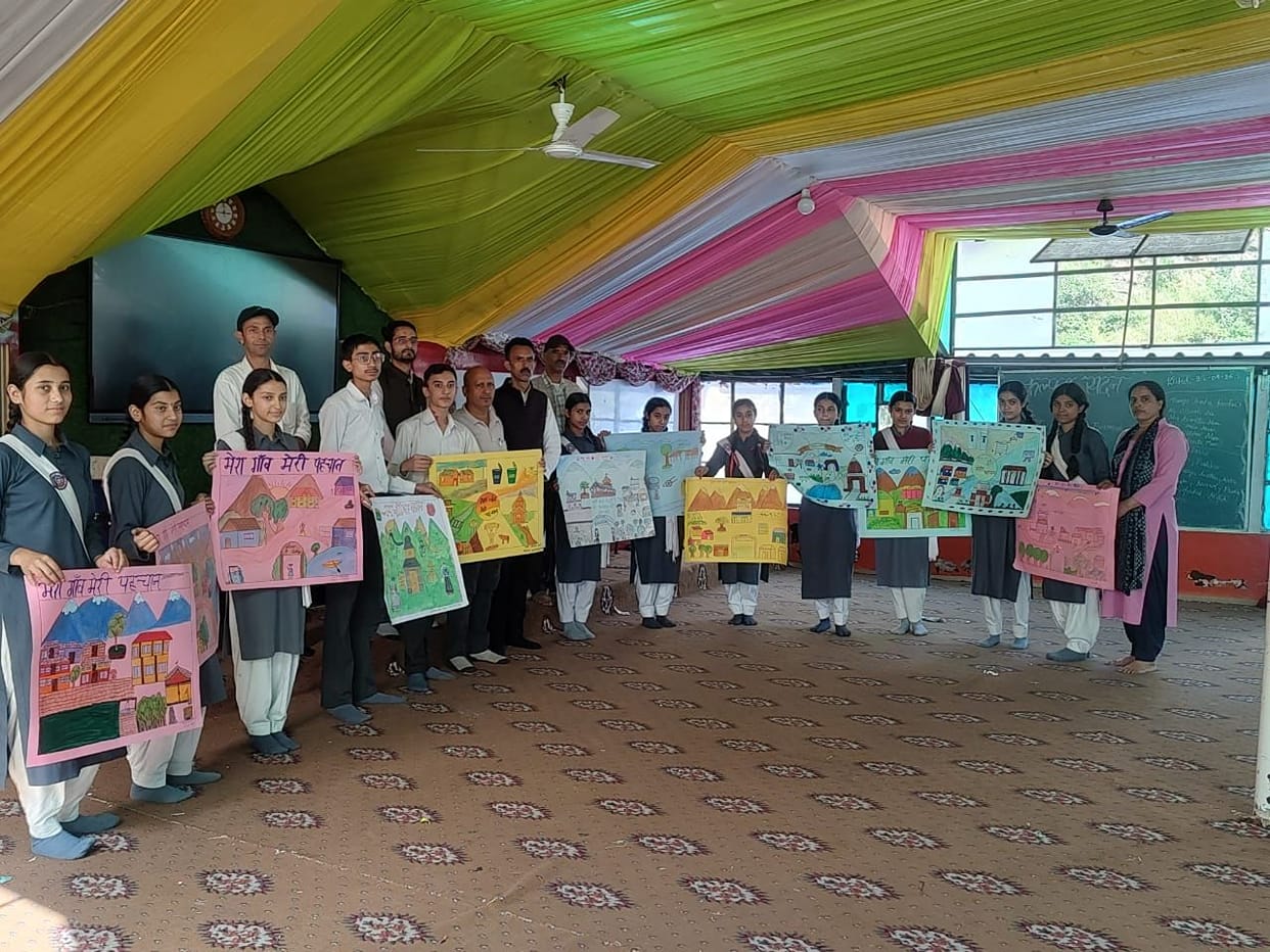 Painting competition held in Ani on World Tourism Day
