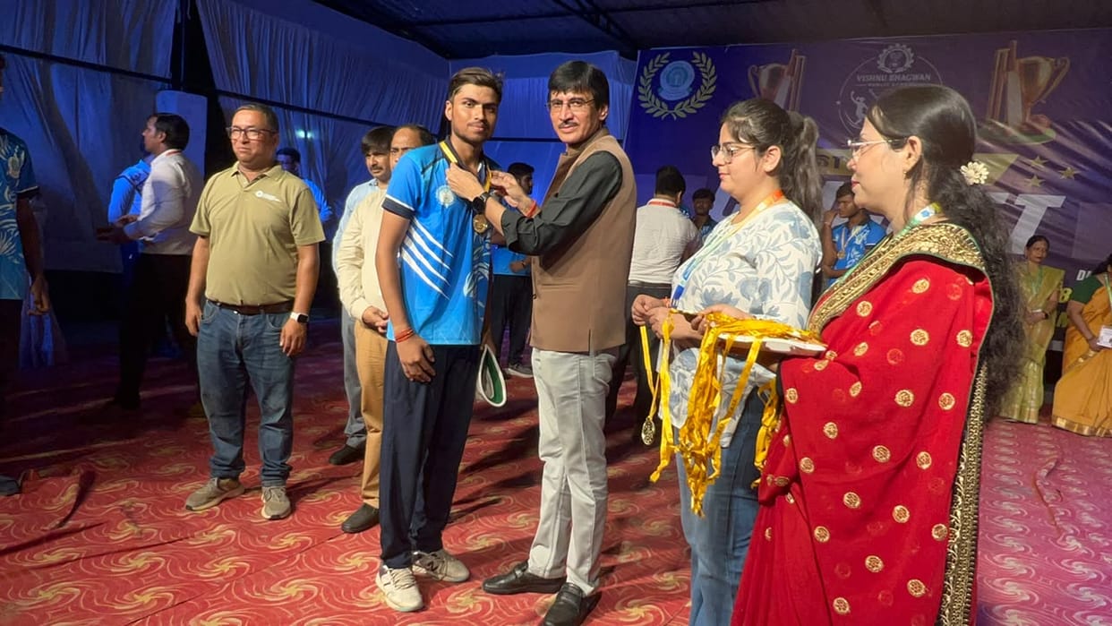 Ansh won gold in CBSE East Zone Cricket Tournament