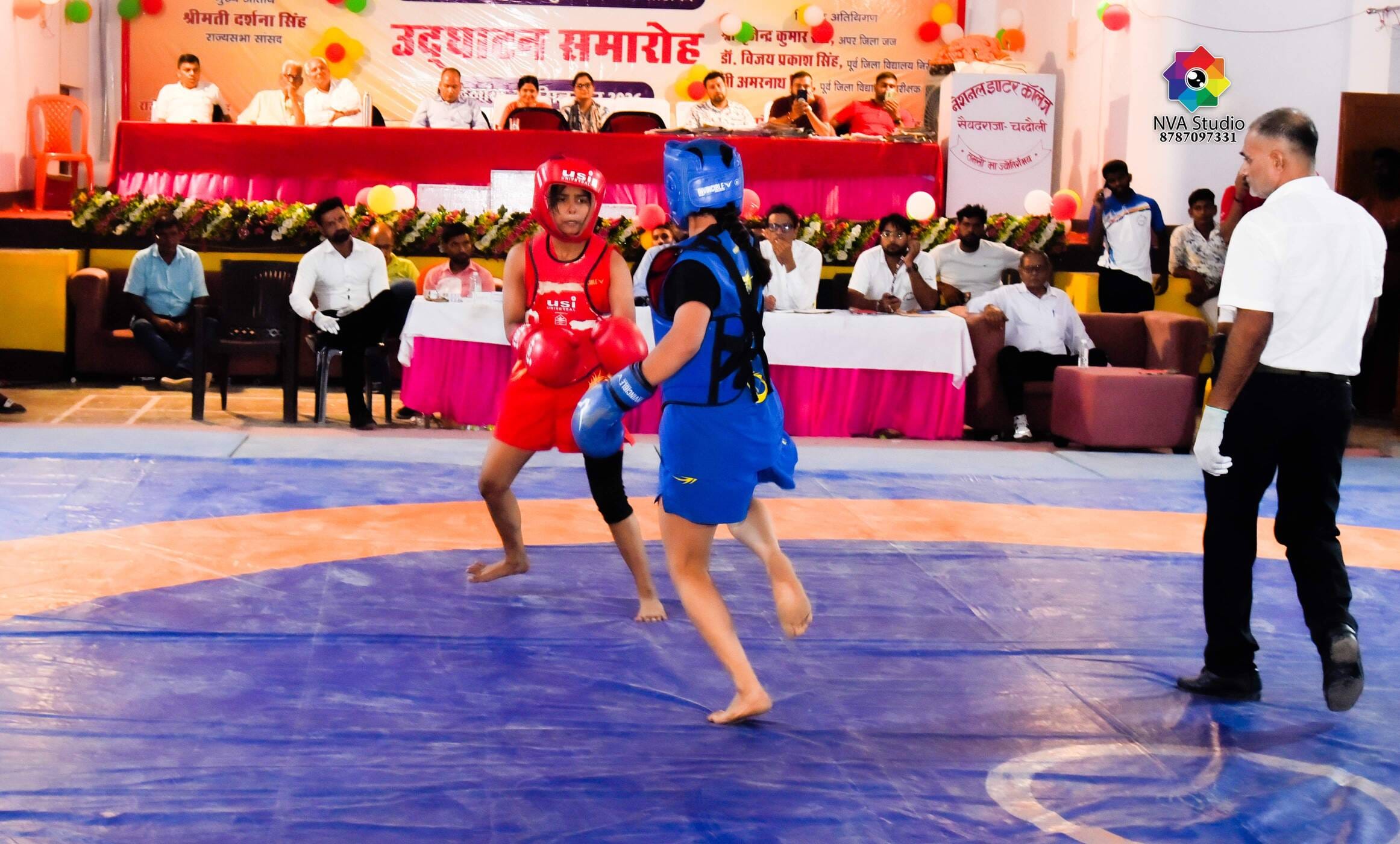 सैयदराजा नेशनल इंटर कॉलेज में वुशू प्रतियोगिता में प्रतिभाग करते खिलाड़ी। संवाद