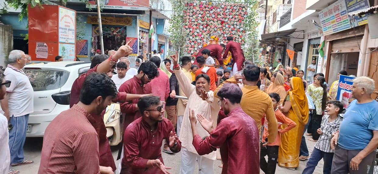 Chants of "Bappa" echoed during the immersion procession.