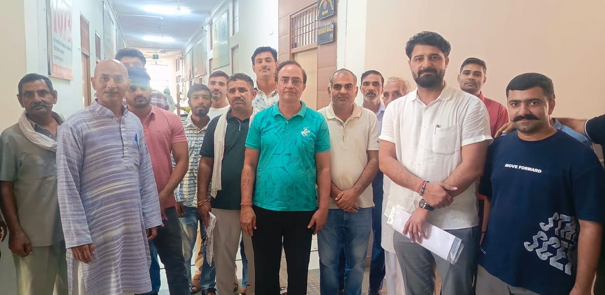 Allegation of swindling 5 crore from over 50 farmers under the pretext of setting up vermicompost farms.