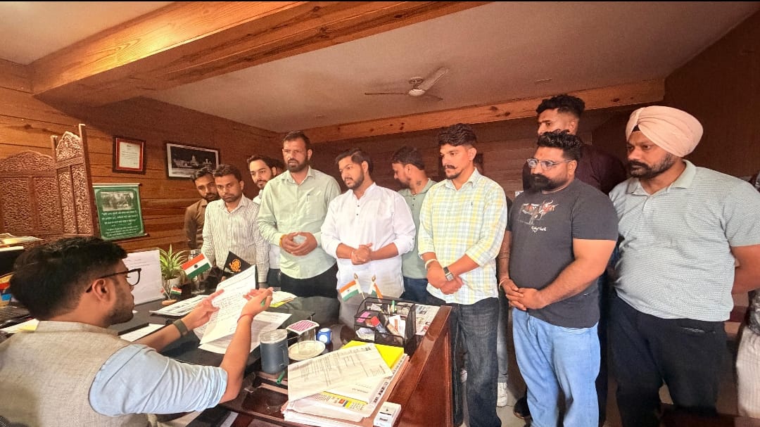 bjym meet sdm for road condition