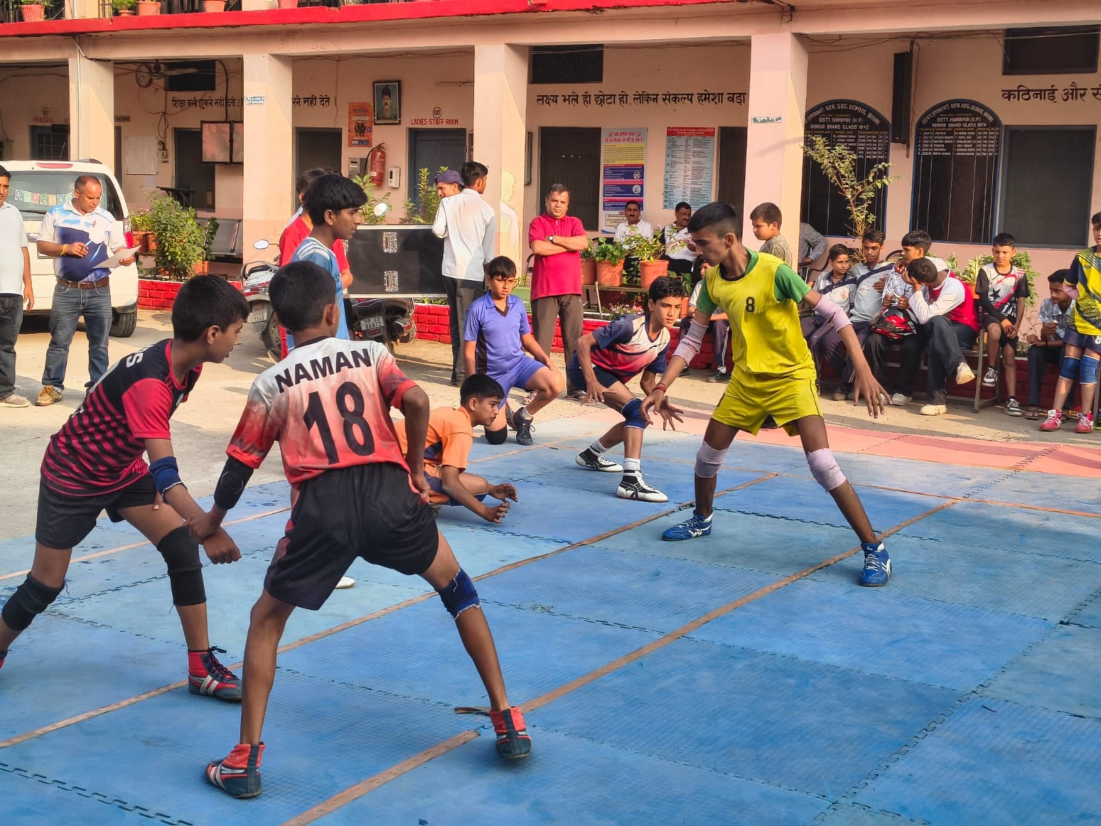 Hamirpur defeated Sujanpur in Kabaddi.
