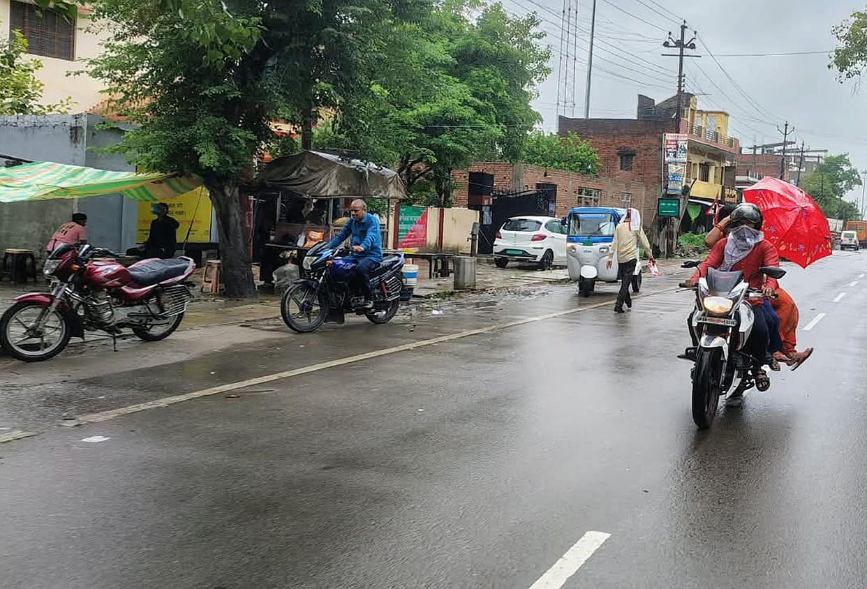 Continuous rain brings relief from the heat but causes trouble due to mud.