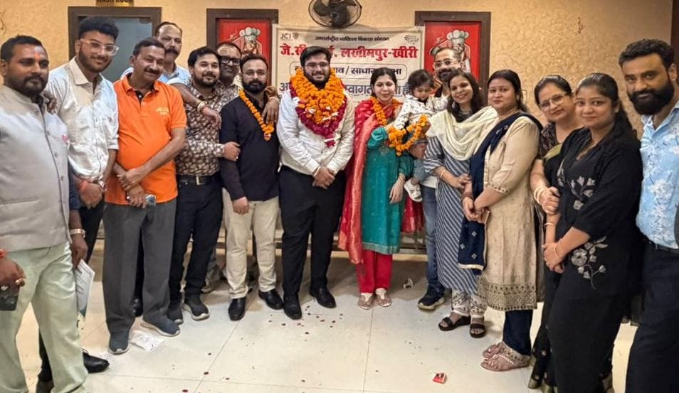 Vishwas became the president of JCI and Hrithik became the secretary