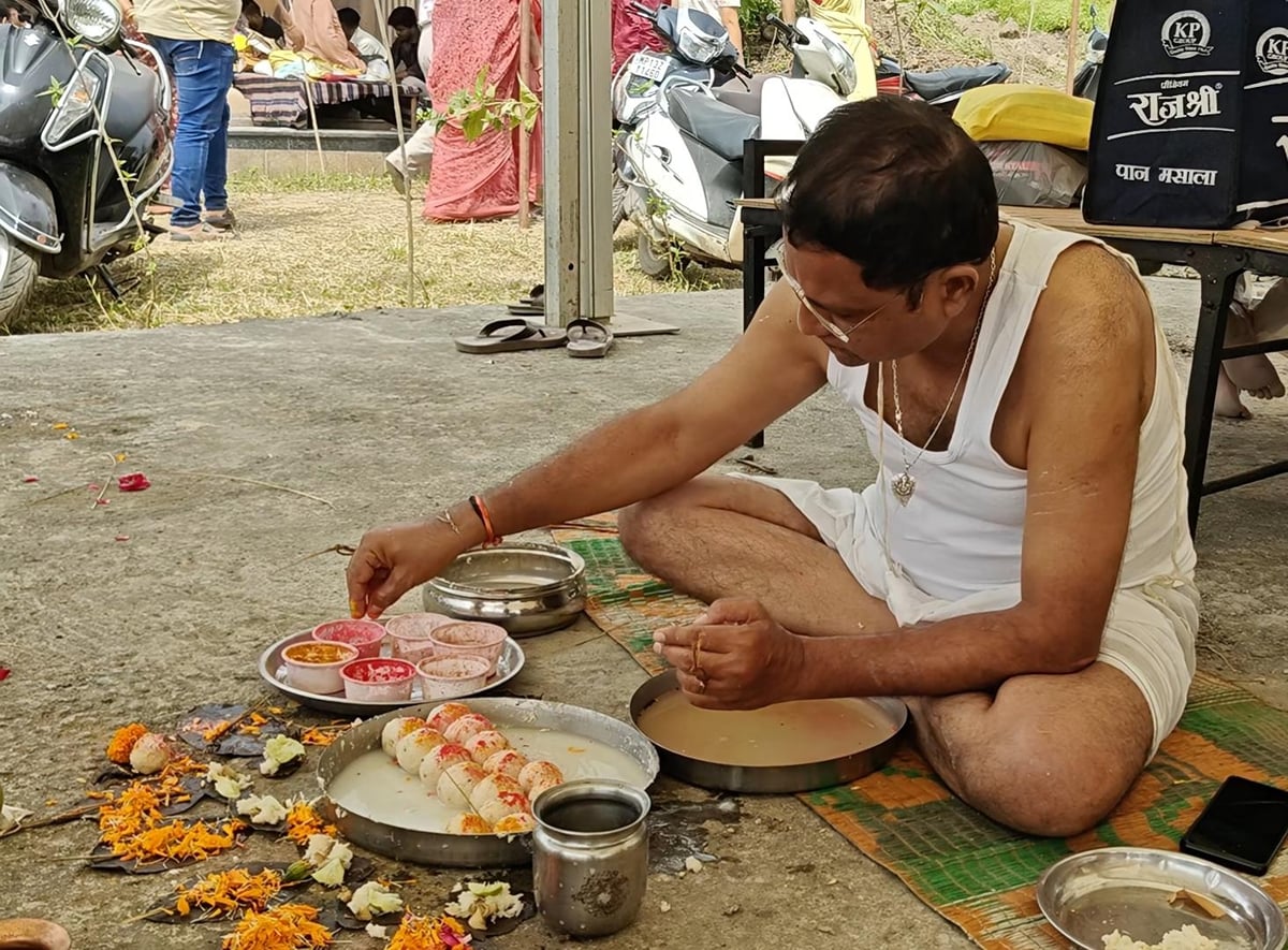 उज्जैन में आज से पितृपक्ष शुरू: गया कोठा से सिद्धवट तक उमड़े श्रद्धालु, 20 साल बाद बना दुर्लभ संयोग