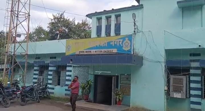 शादीशुदा से इश्क,फिर दूसरी से सगाई,शादी का झांसा देकर 2 बार कराया गर्भपात,