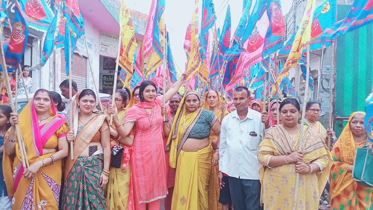 Chants of 'Shyam Baba' echoed during the Nishan Yatra.