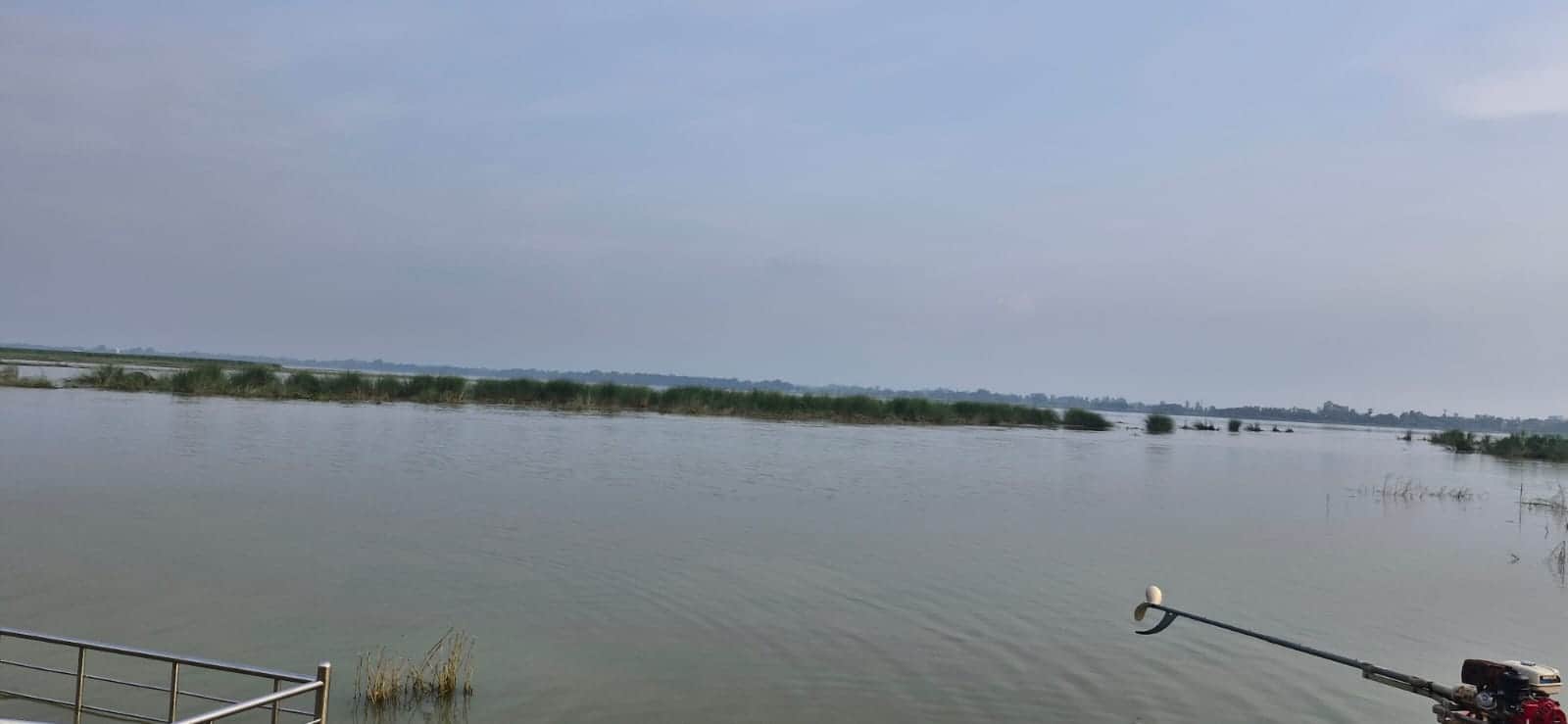 धनघटा क्षेत्र में सरयू नदी का जल स्तर बढने से शुरू हुई परेशानी-संवाद