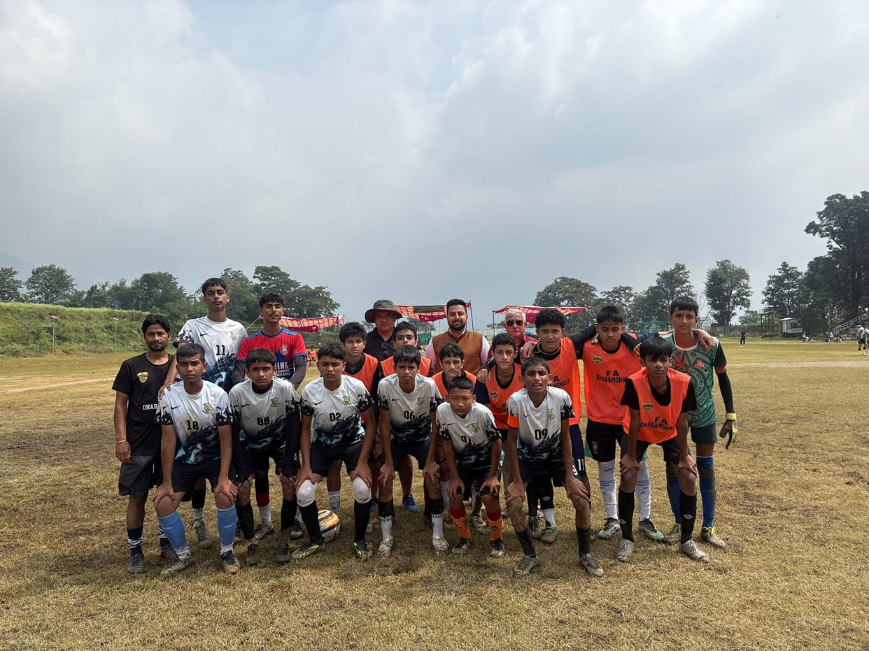In the boys' category, Petoen School defeated Highland 10-0.