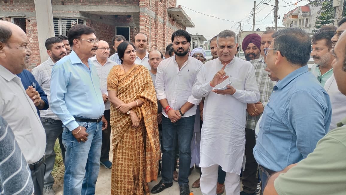 A park will be constructed in Amar Vihar, and lanes will be built in Agrasen Nagar