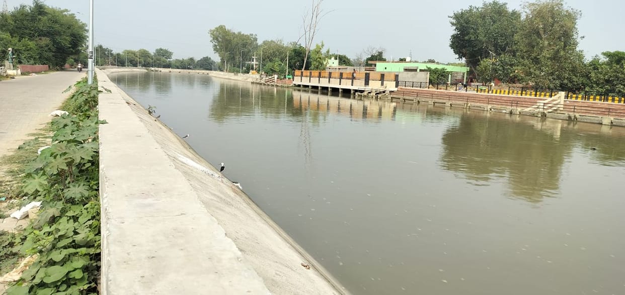 A pumping station will be built near Beed on the Hansi Branch Canal; six villages will receive canal water.