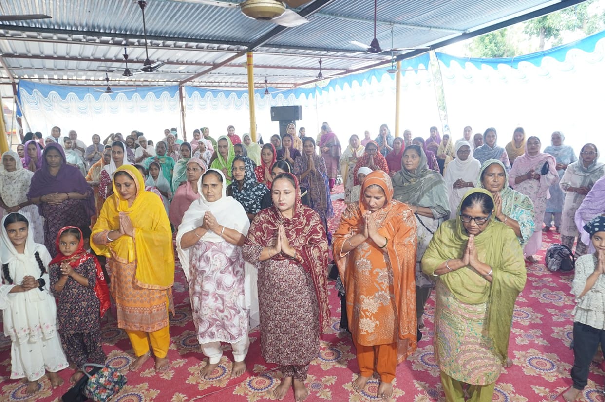 The court resonated with Shabad-Kirtan in Thath Nanaksar