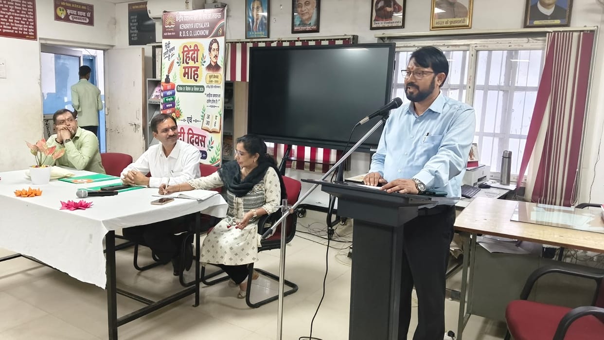 Emphasis placed on making Hindi a language of employment.