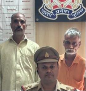 Two inter-district smugglers arrested with 1.20 kg of cannabis.