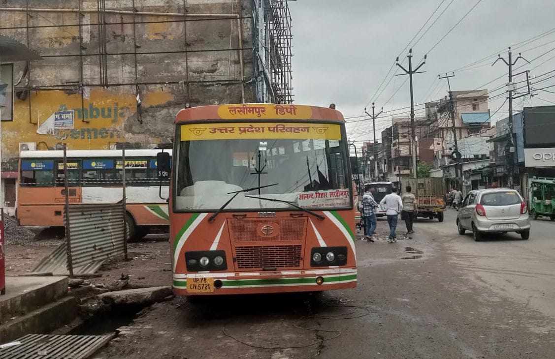 Heavy rains disrupted the transport system, with 75 buses stranded