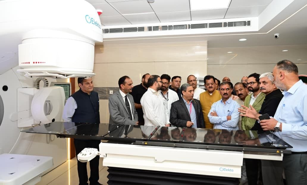 Inauguration of an MRI machine worth 23 crore at Nerchowk Medical College