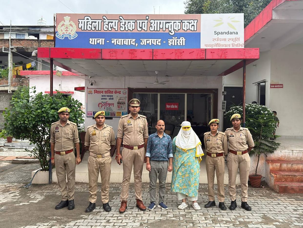 Doctor with 25,000 bounty arrested from Mohali along with his wife.