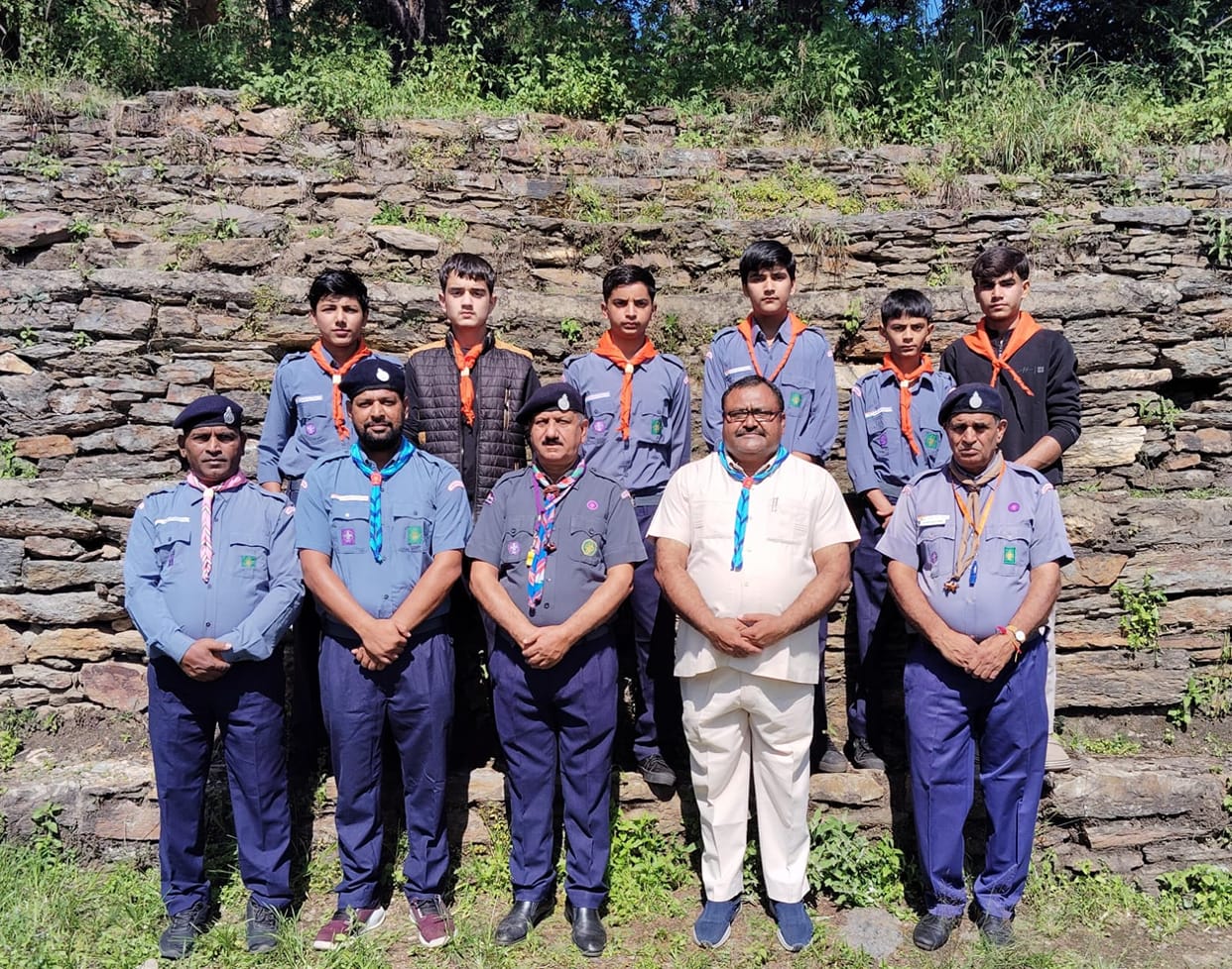 Scouts studied nature