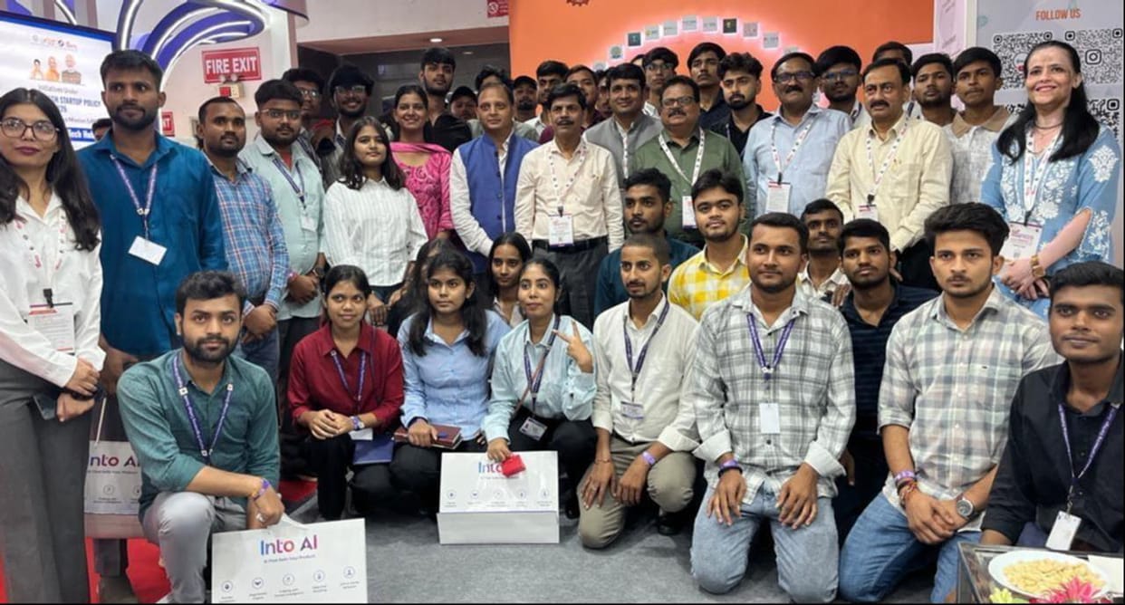 Students understood the journey from startup to market at the trade show