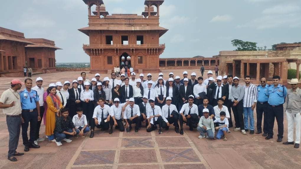 Students learned about the history of Sikri on World Tourism Day.