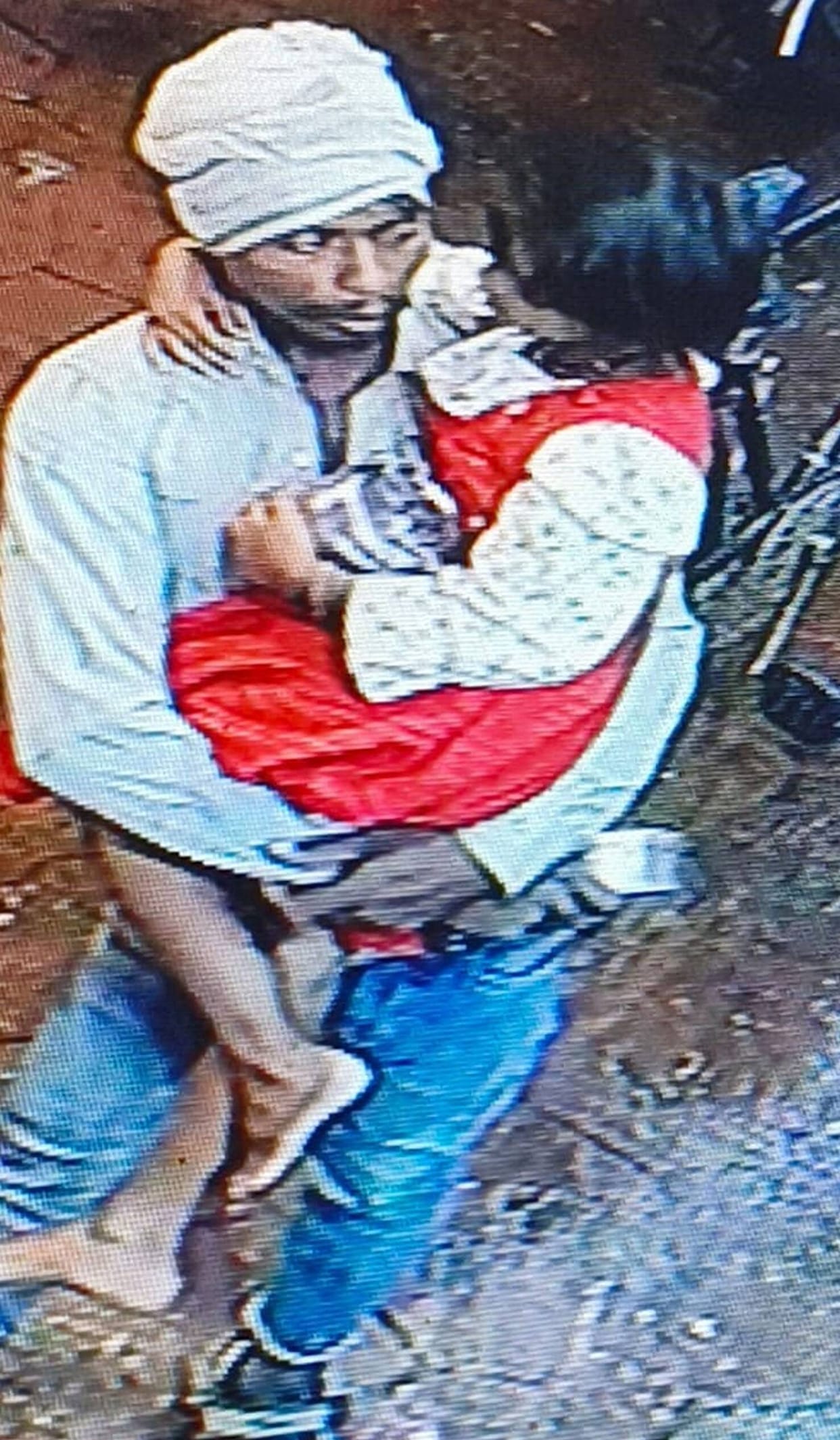 Abduction of a girl sleeping at the station