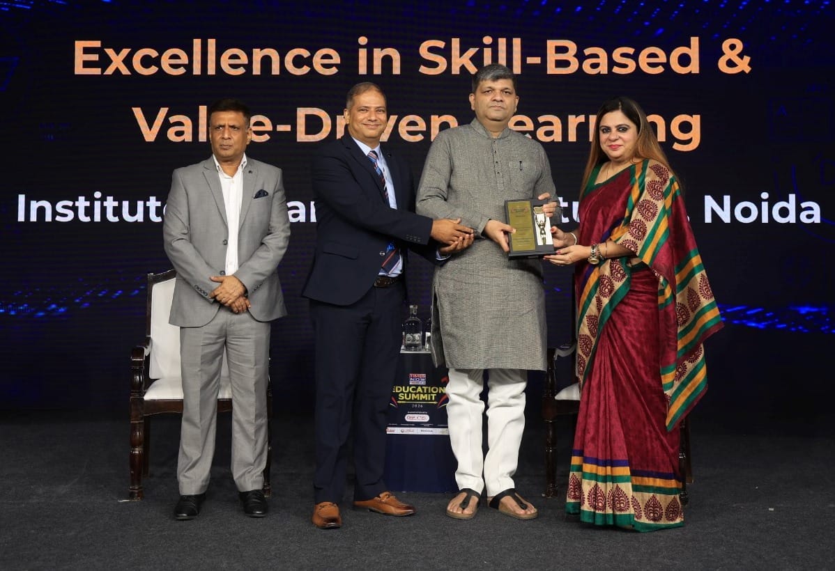 Honor for IMS Noida by minister