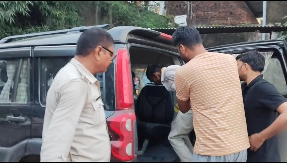 मैहर: कच्चे मकान की लकड़ी उठाने को लेकर विवाद, चचेरे भाई ने रॉड से किया हमला; महिला की मौत