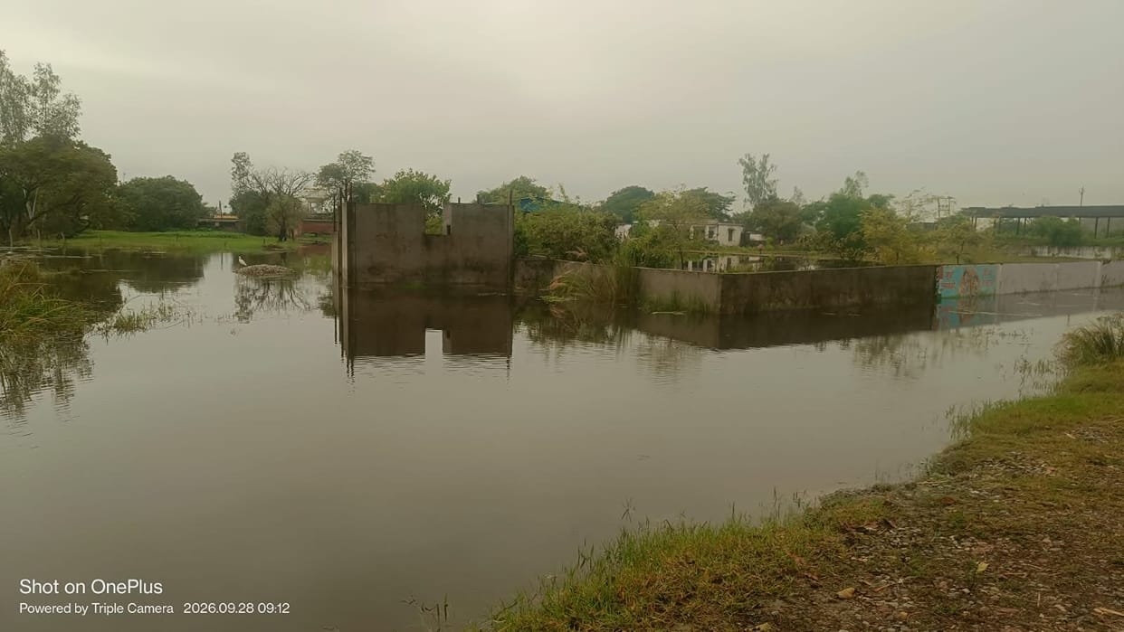 Ganga in spate; access roads to several villages in the Khadar region submerged.