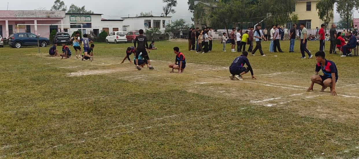 Sinhuta triumphs in basketball and handball.