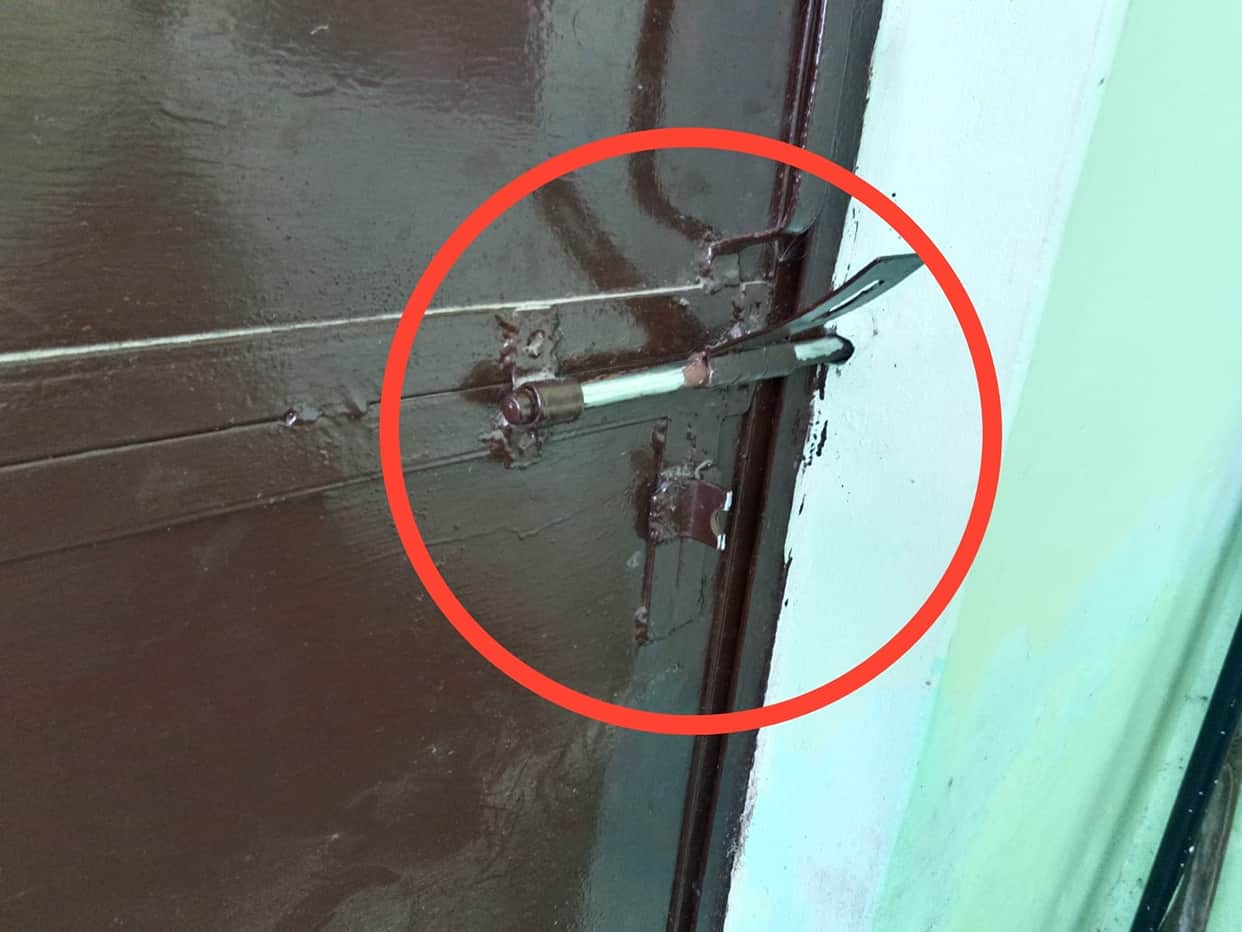 Umaria: Thieves Lock Family Inside Room and Steal from House, Victims Discover Theft in Morning