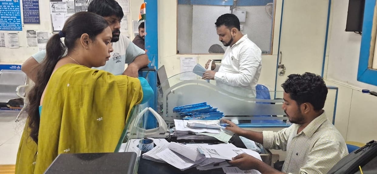 Three-day bank employees' strik