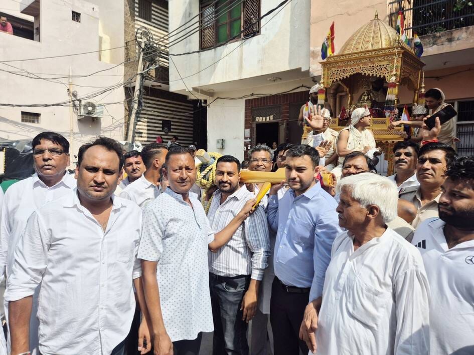 was placed for the privilege of sitting on the chariot during the grand festival of