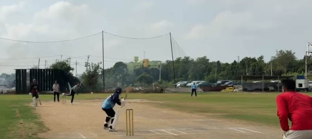 Sonipat Corporate Cricketers defeated Mayur Vihar Warriors with one ball to spare.