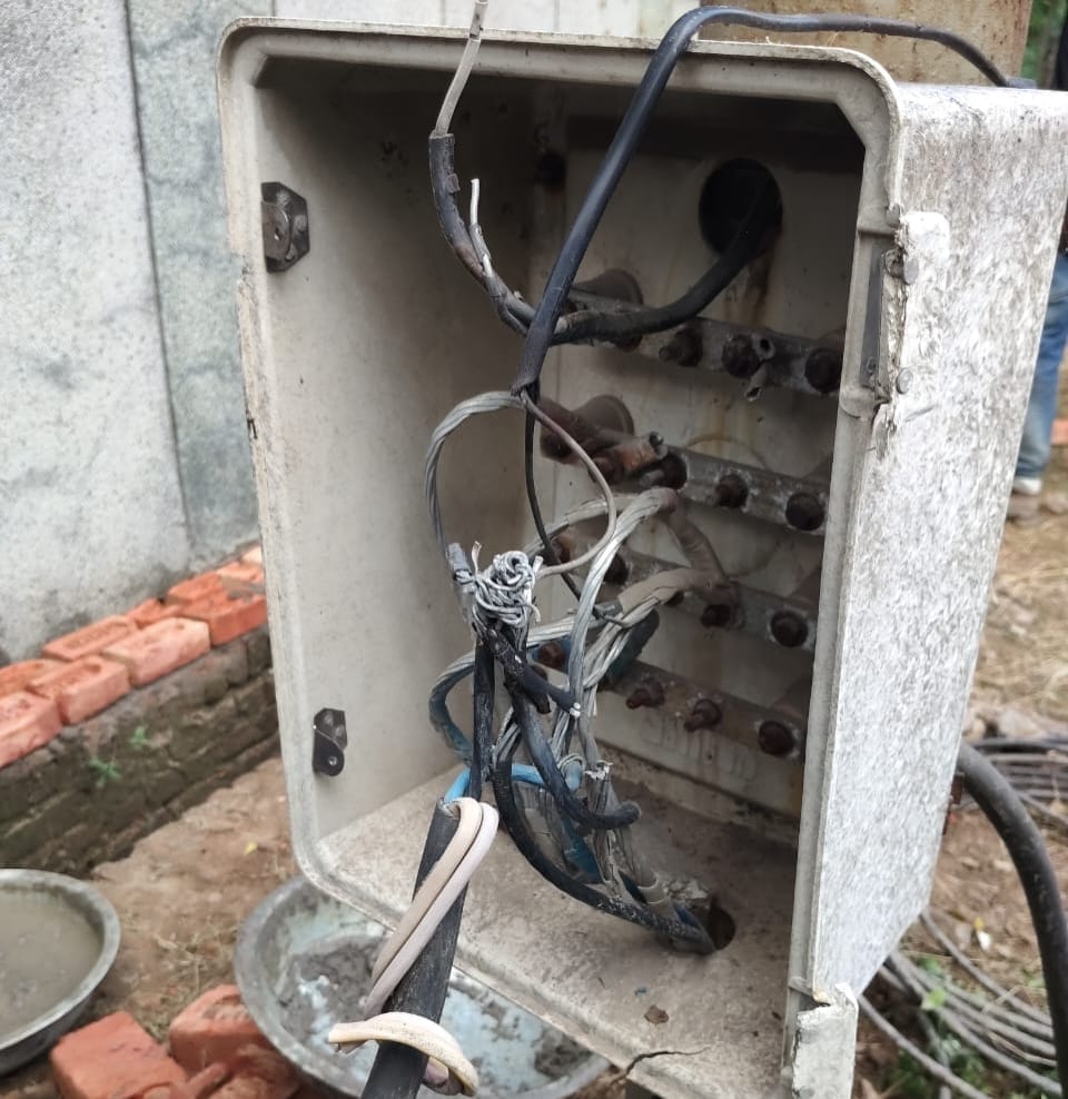 Risk of accident due to exposed electrical panel