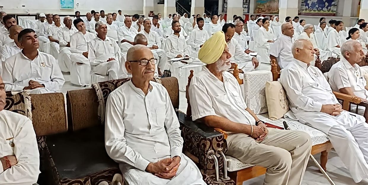 Keep the mind calm and stay happy through the practice of Rajyoga: BK Saroj