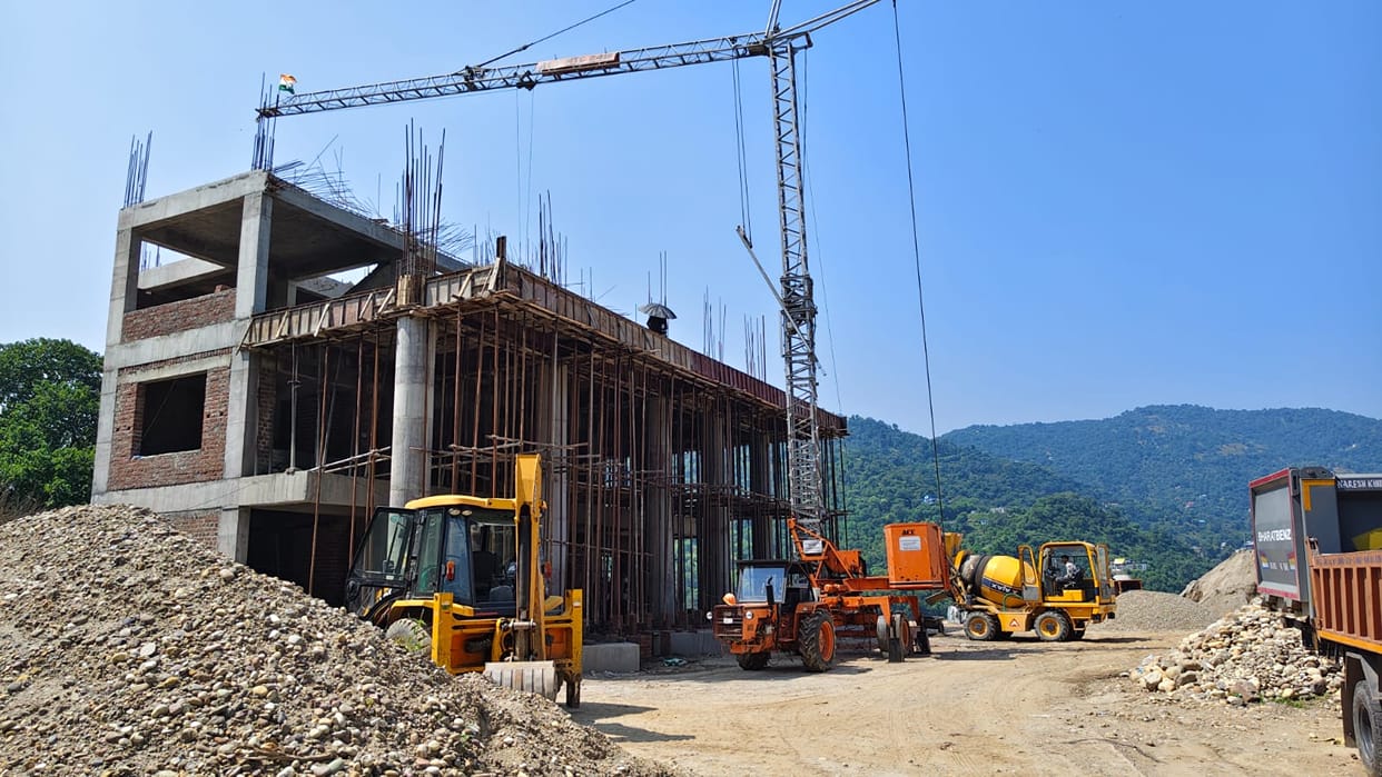 Modern bus stand to be built at Mandi-Bharari; passengers to get various amenities.